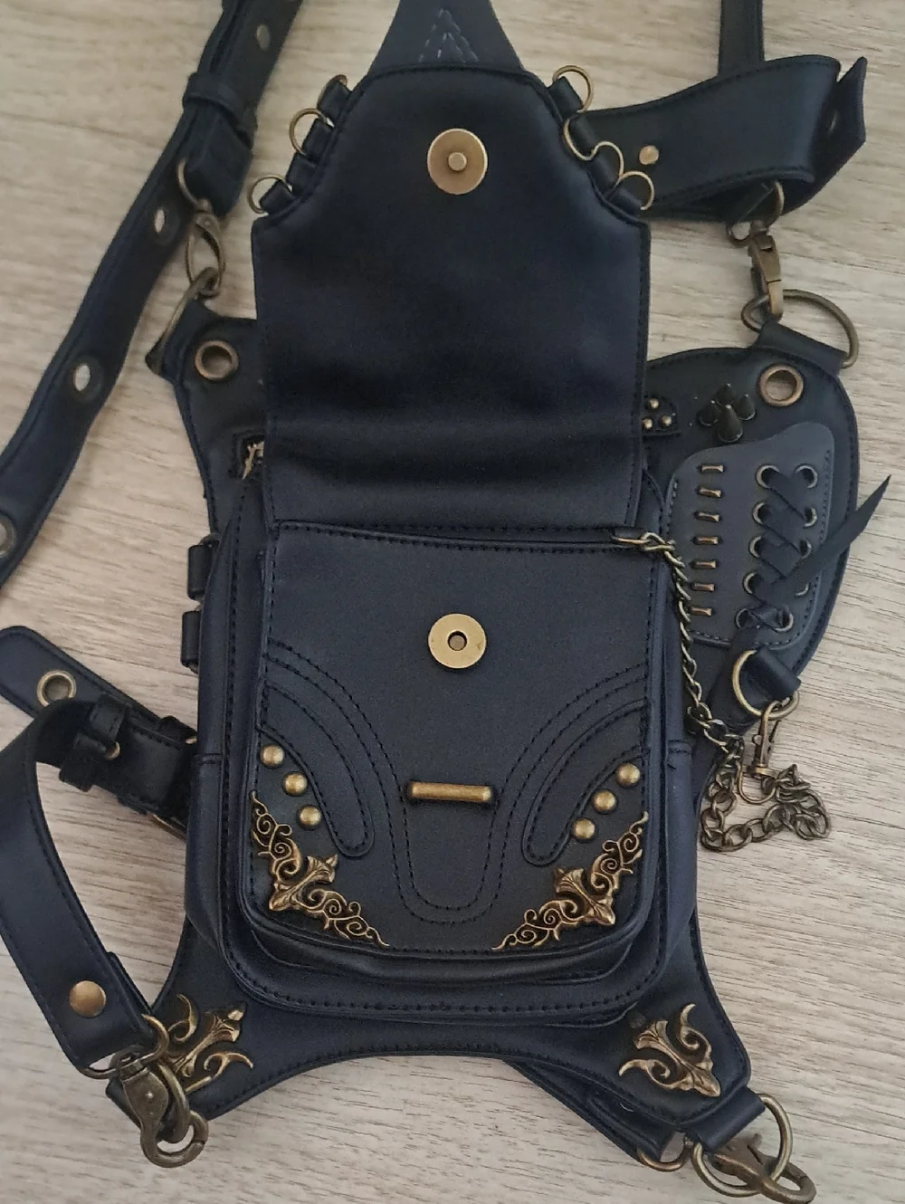 STEEL MOSTER Gothic Steampunk Handbag For Men and Women Hiking Fanny Pack.